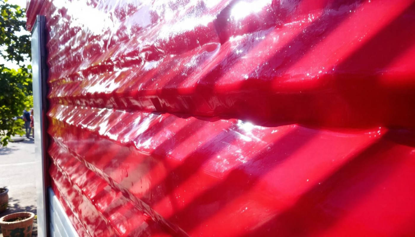 Comment préserver l'éclat de votre toit et façade avec un nettoyage professionnel ?